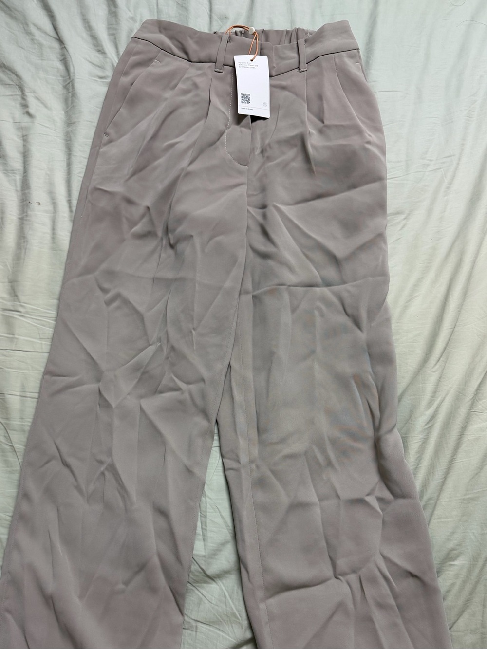 NWT Quince Elastic-Waist Trousers in Light Taupe